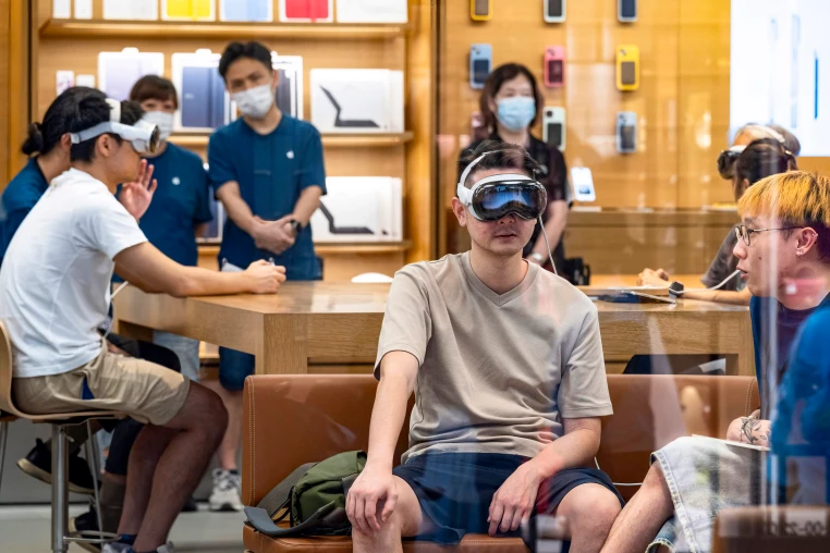 Apple Sues Ex-Employee for Allegedly Stealing Vision Pro Secrets Before Joining Snap Apple Sues Ex-Employee for Allegedly Stealing Vision Pro Secrets Before Joining Snap